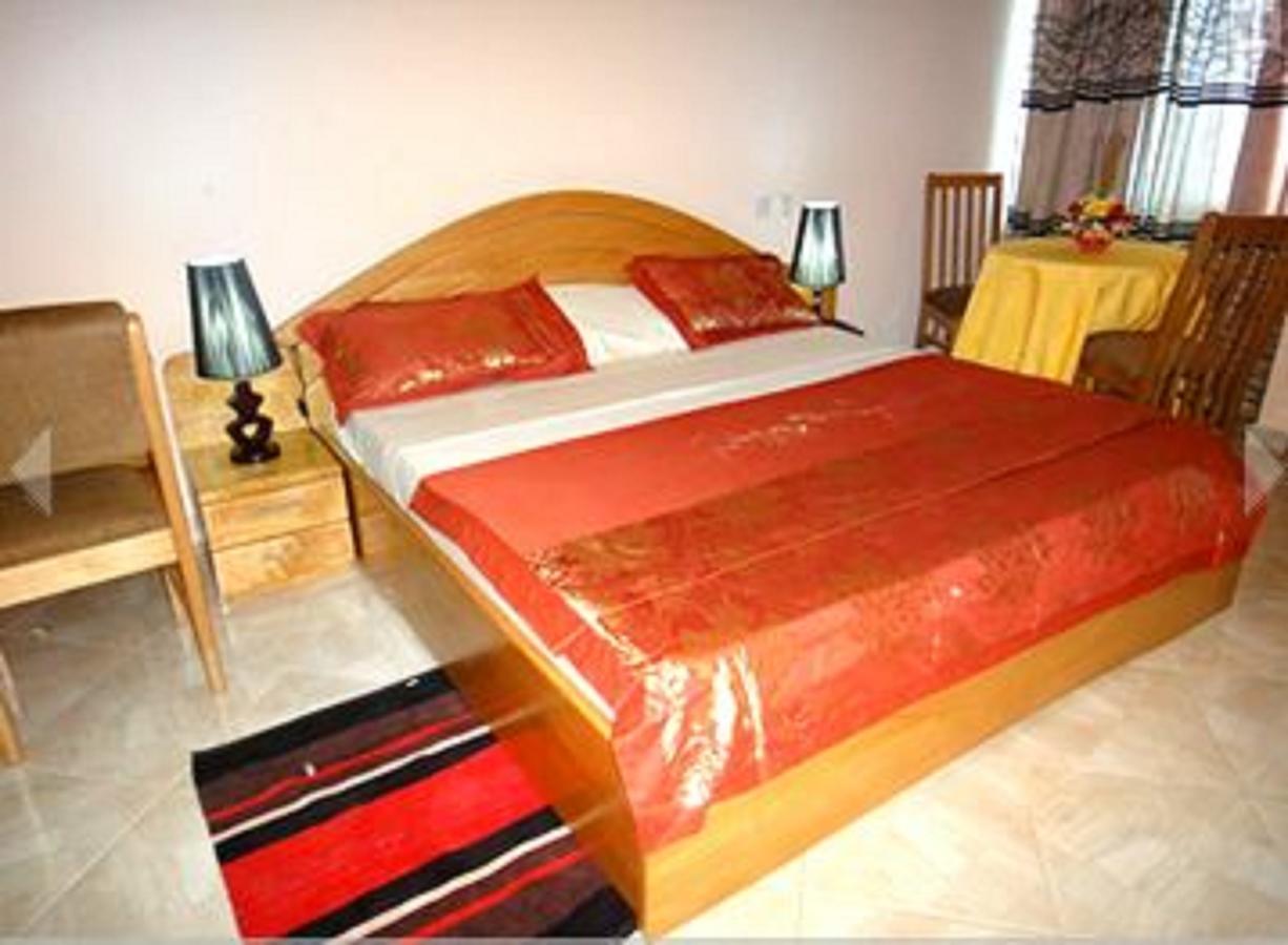 Brookvale Hotel Weija Ngoại thất bức ảnh