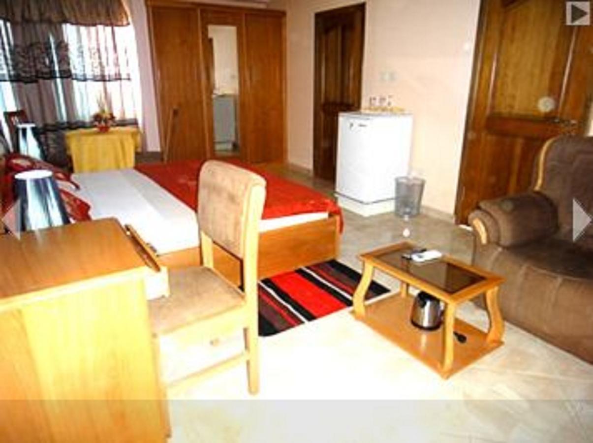 Brookvale Hotel Weija Ngoại thất bức ảnh