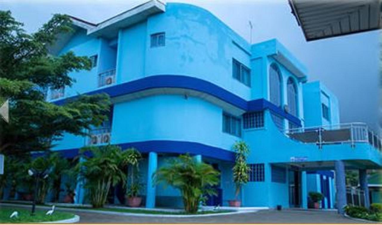 Brookvale Hotel Weija Ngoại thất bức ảnh