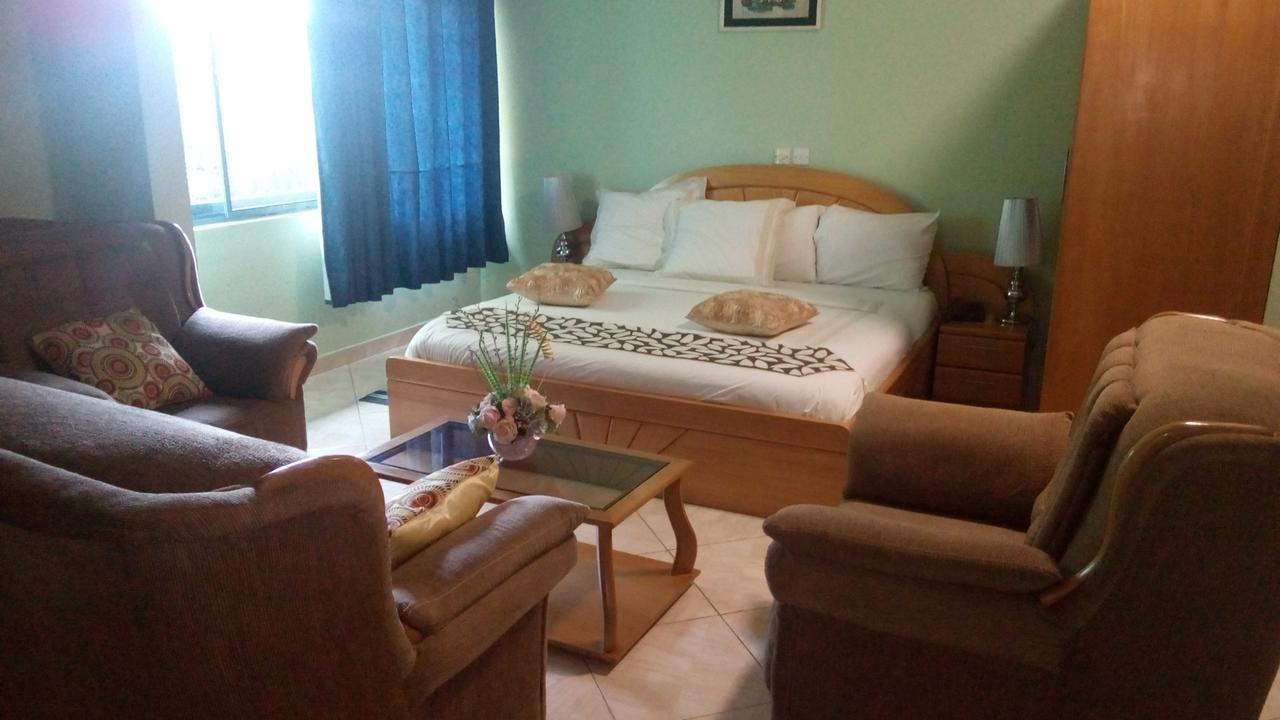 Brookvale Hotel Weija Ngoại thất bức ảnh