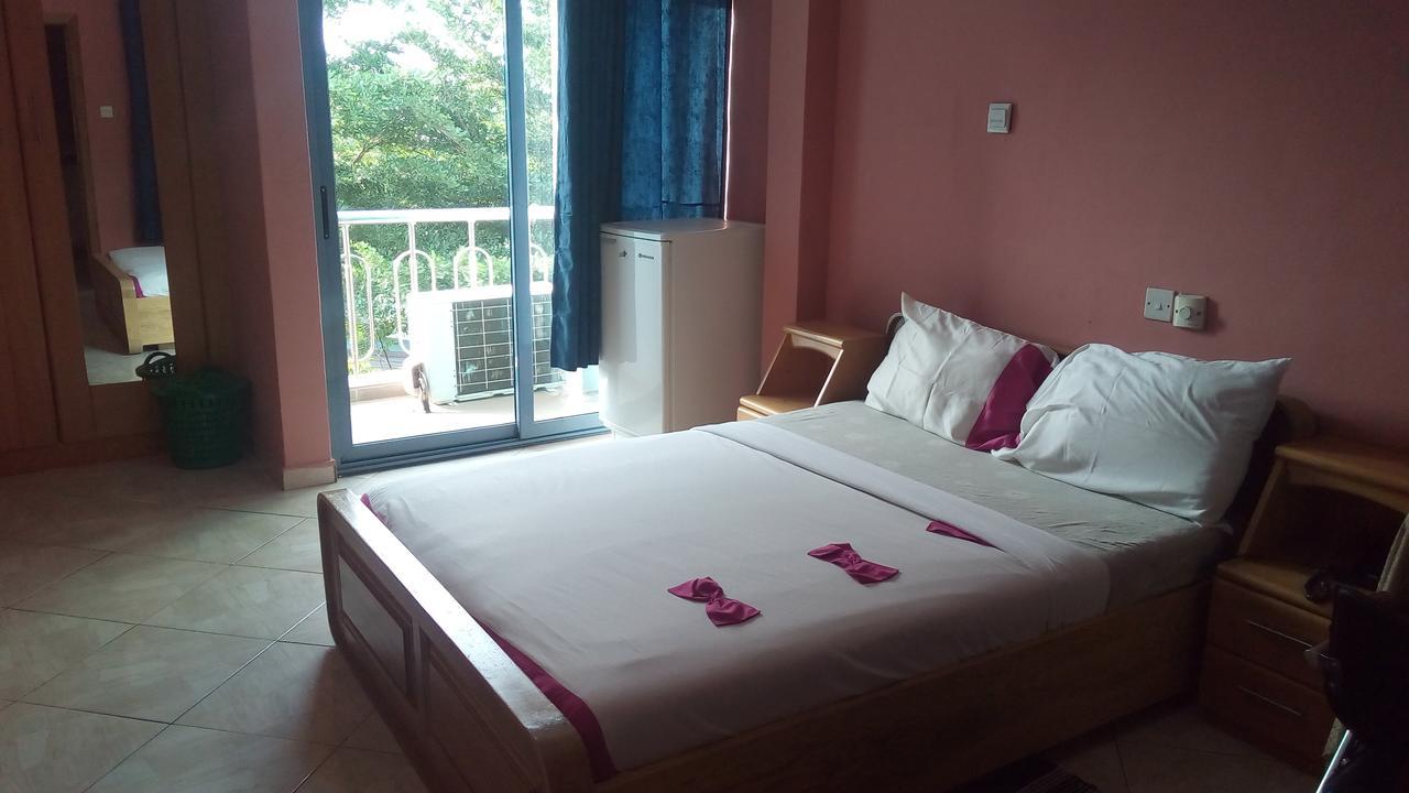 Brookvale Hotel Weija Ngoại thất bức ảnh